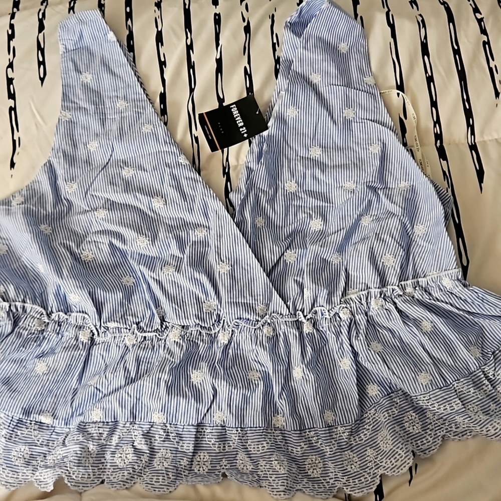 Plunged peplum top